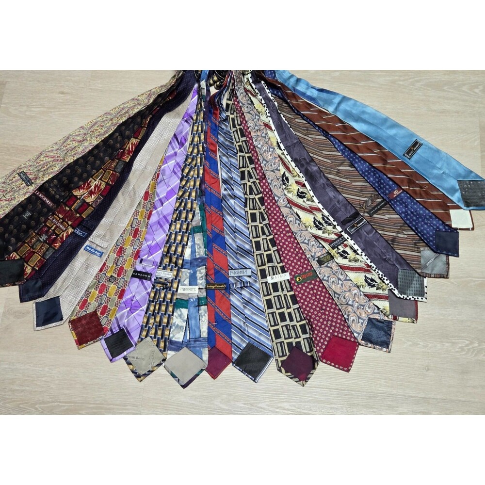 Lot of 20 Men’s Silk Neckties Assorted Patterns Colors Classic Vintage Style
